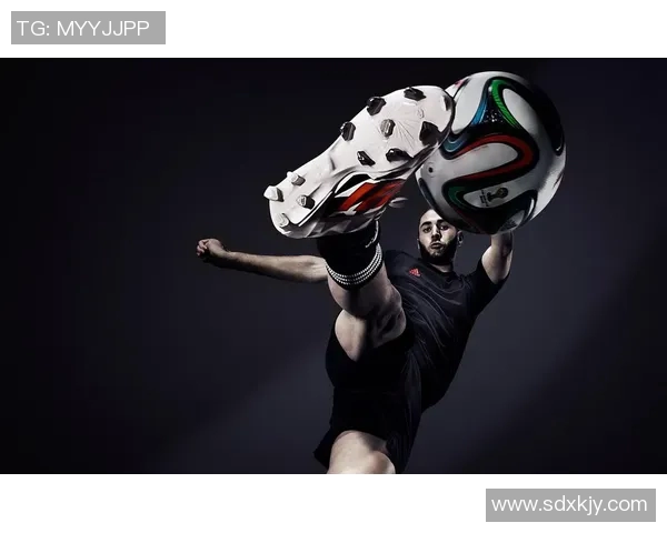 简单易学的足球明星绘画教程图解分享适合各年龄段爱好者