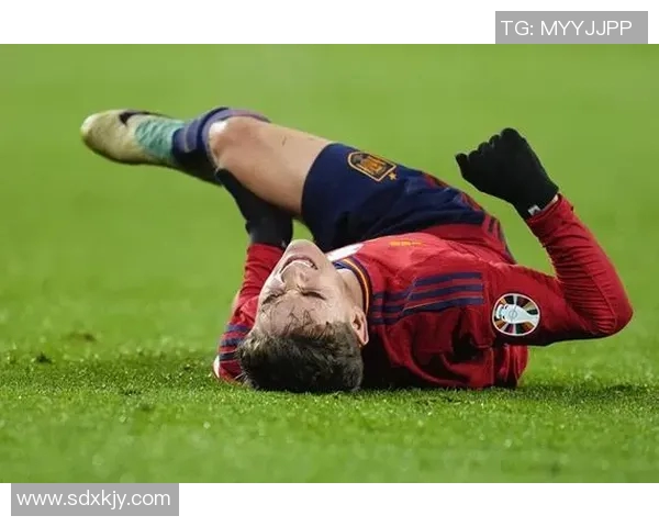 加维引领新时代足球潮流展现年轻球员的无限可能与激情 加维引领新时代足球潮流展现年轻球员的无限可能与激情