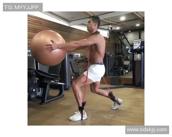 足球明星C罗的体重是多少斤揭秘他的饮食与训练秘诀